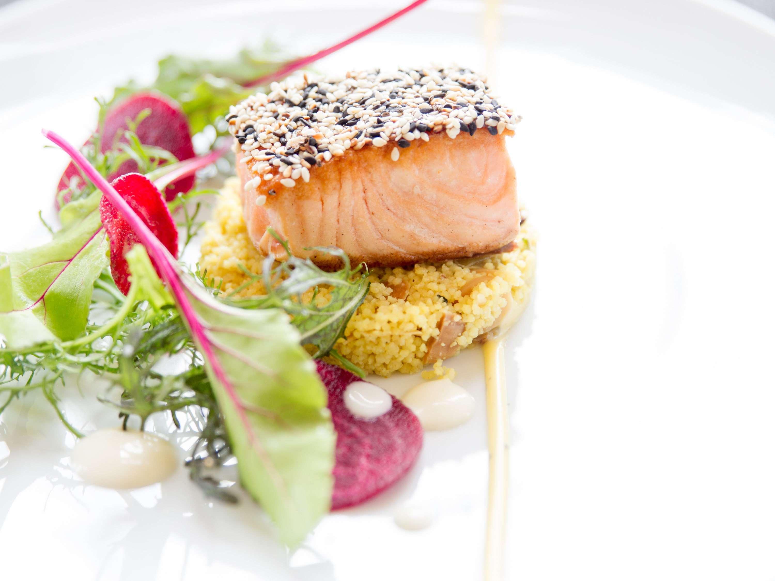Sofitel Montevideo Casino Carrasco & Spa Εξωτερικό φωτογραφία Salmon with quinoa