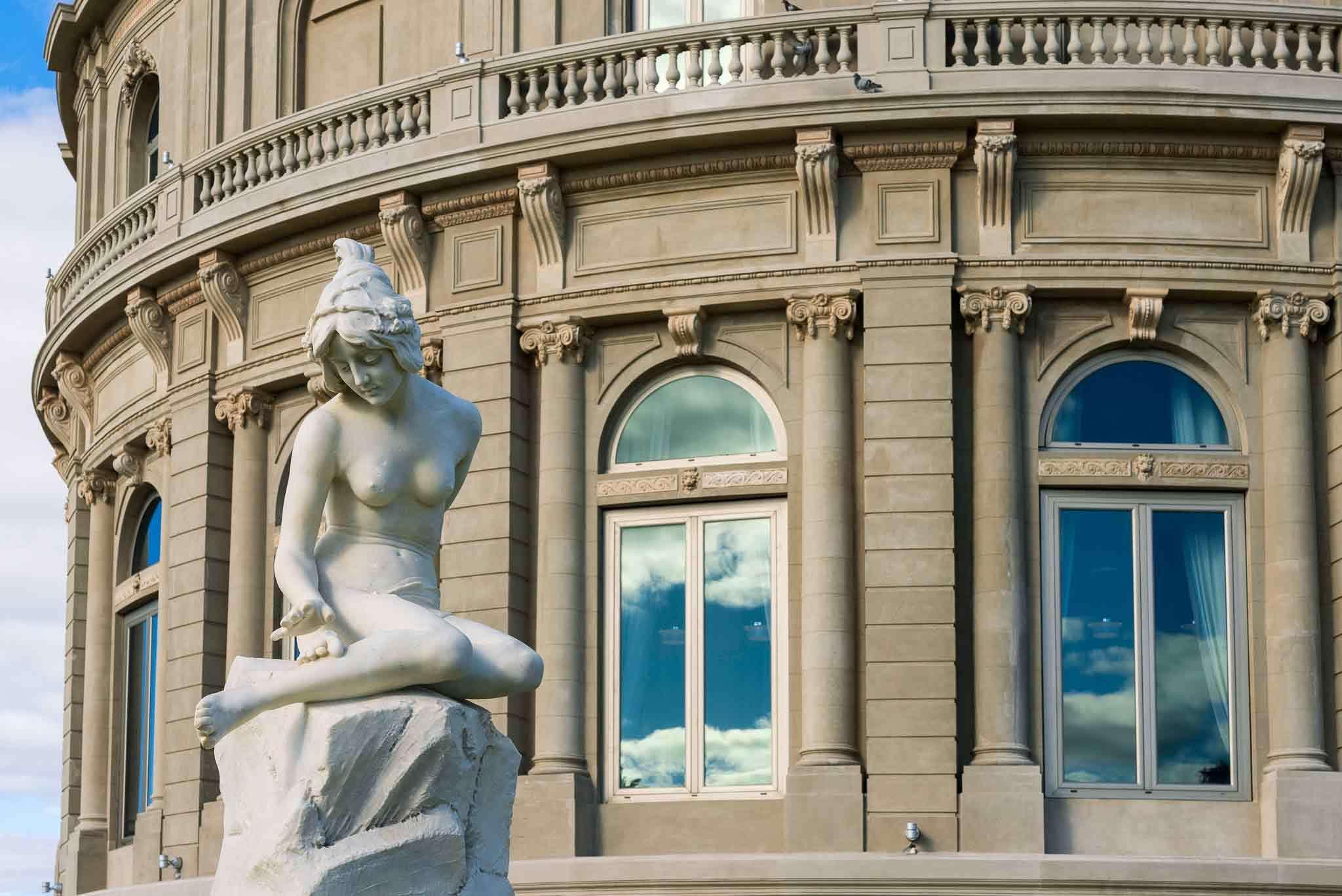 Sofitel Montevideo Casino Carrasco & Spa Εξωτερικό φωτογραφία The sculpture in 2011