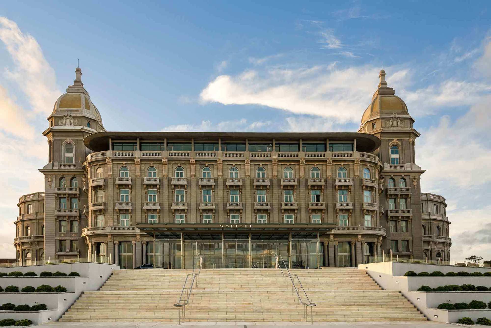 Sofitel Montevideo Casino Carrasco & Spa Εξωτερικό φωτογραφία The Grand Hotel
